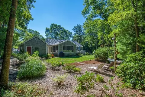 71 Sandy Valley Rd, Marstons Mills, MA 02648 photo 5