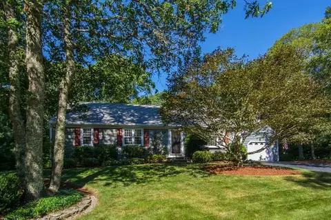 71 Sandy Valley Rd, Marstons Mills, MA 02648 photo 3