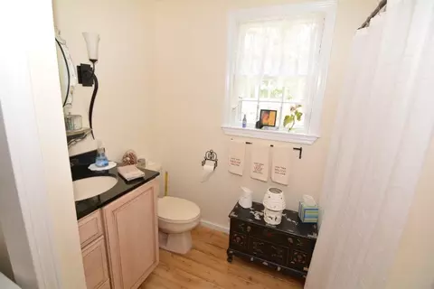 129 Sheaffer Rd, Centerville, MA 02632 photo 8