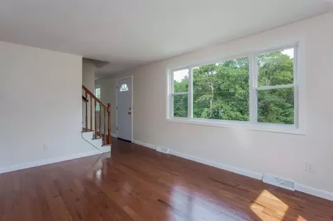 26 Howard Ave, Bourne, MA 02532 photo 4