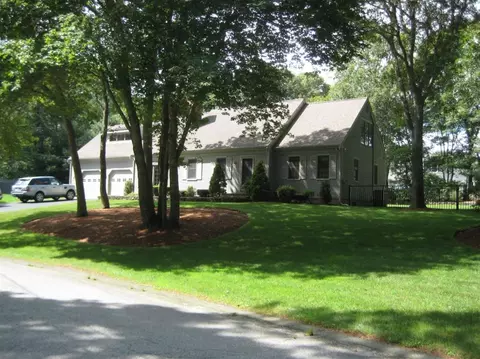 216 Ebenezer Rd, Osterville, MA 02655 photo 2