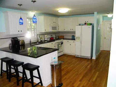 9 Pine Crest Rd, Centerville, MA 02632 photo 3