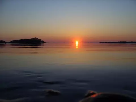 79 Shore Rd, Bourne, MA 02532 photo 2