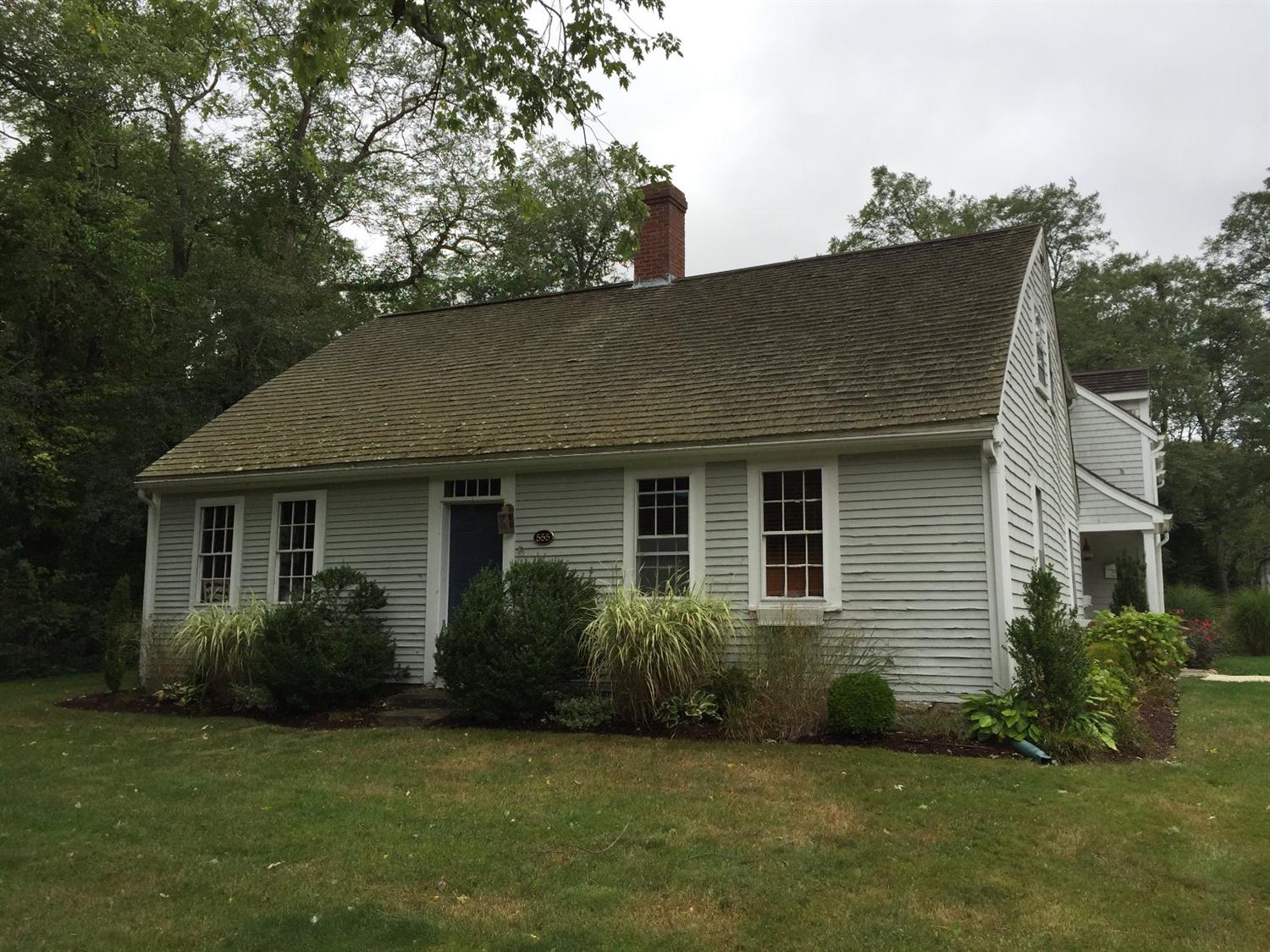 555 Phinneys Ln, Centerville, MA 02632 photo 2