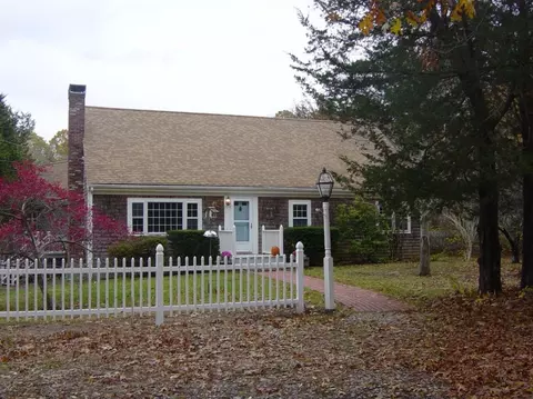 474 Willow St, West Barnstable, MA 02668 photo 3