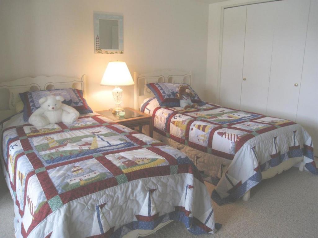 72 Clamshell Point Ln, Cotuit, MA 02635 photo 23