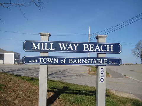 305 Braggs Ln, Barnstable, MA 02630 photo 31