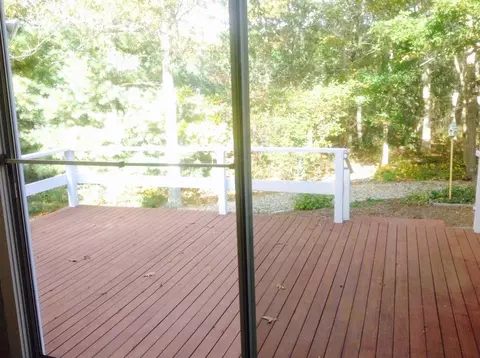 305 Braggs Ln, Barnstable, MA 02630 photo 7