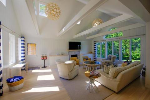 138 Pine Ln, Barnstable, MA 02630 photo 7