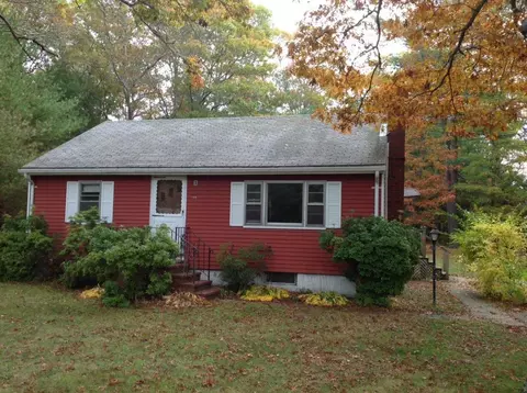136 Highland Ave, Cotuit, MA 02635 photo 2