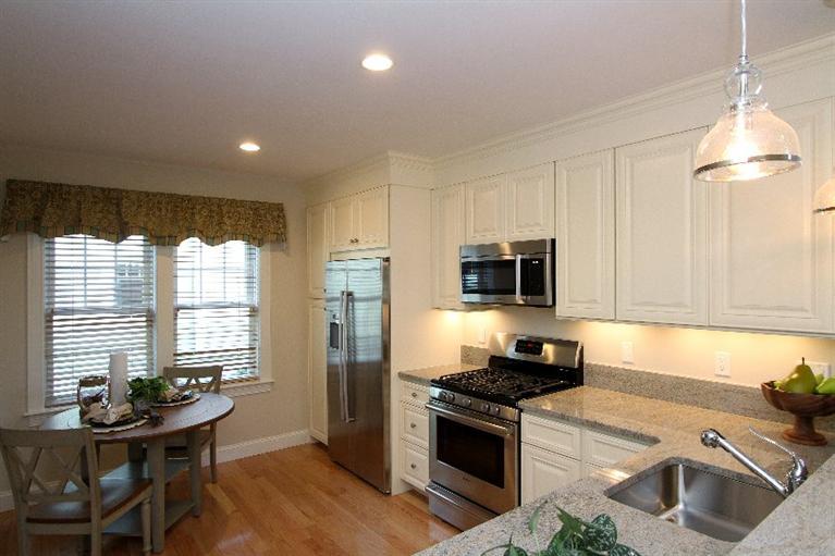 16 Cottage Ln, Mashpee, MA 02649 photo 8
