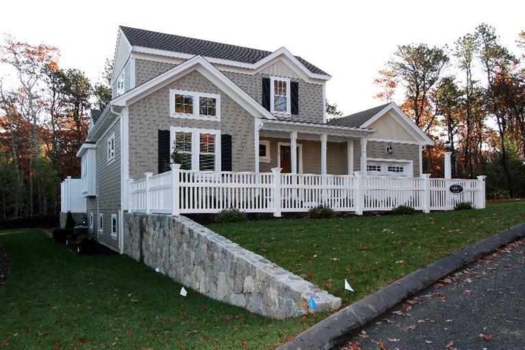 8 Cottage Ln, Mashpee, MA 02649 photo 3