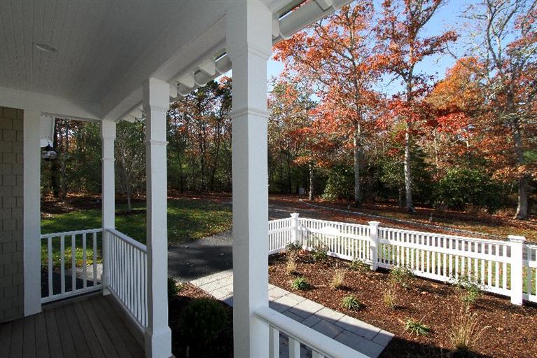 8 Cottage Ln, Mashpee, MA 02649 photo 5