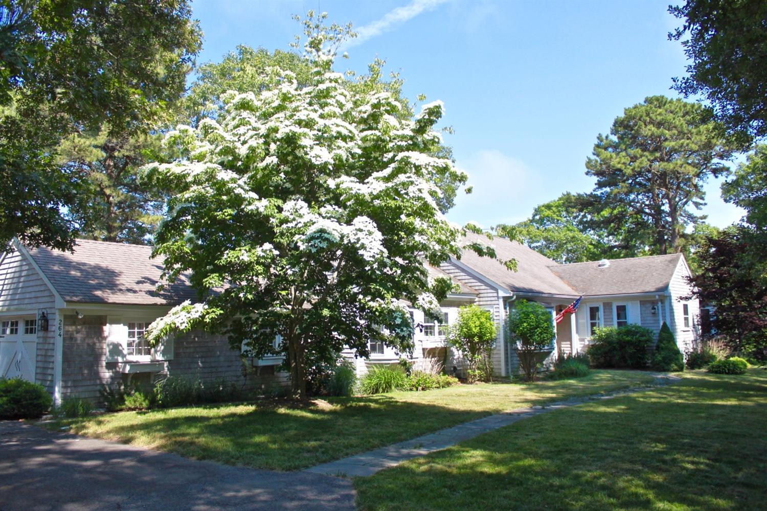 264 Bay Ln, Centerville, MA 02632 photo 3