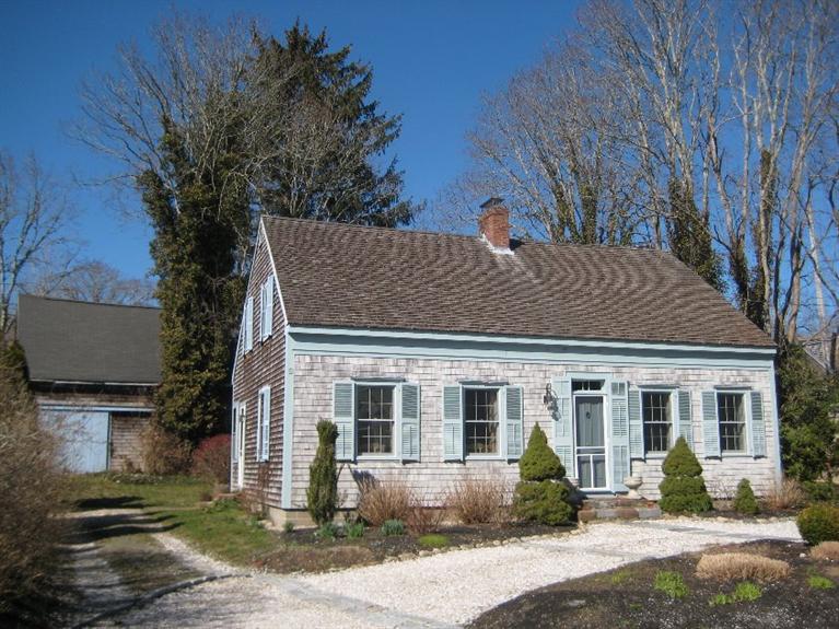 12 Bay St, Osterville, MA 02655 photo 1