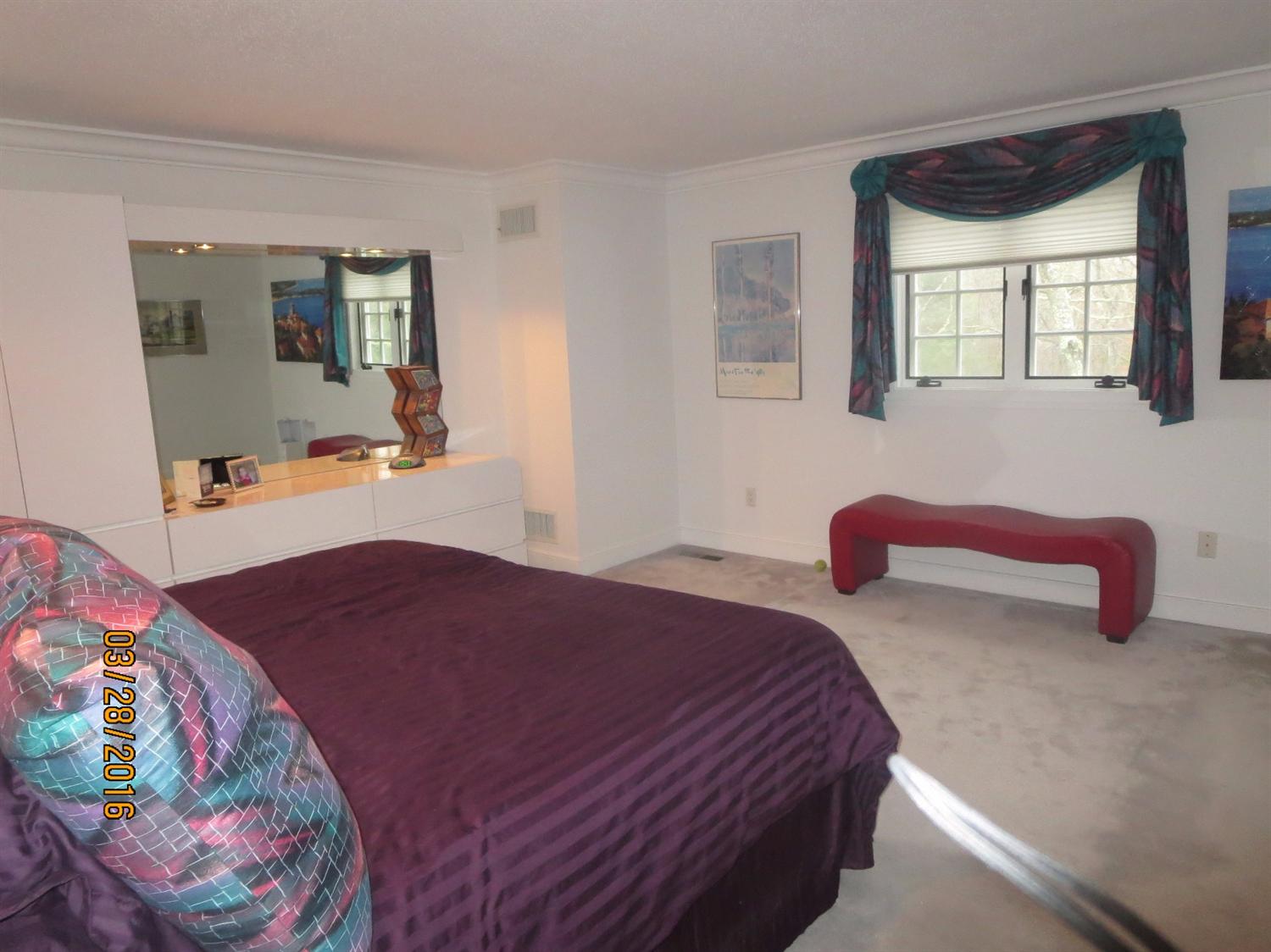 22 Hampton Ct, Mashpee, MA 02649 photo 9