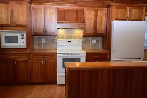 63 Willimantic Dr, Marstons Mills, MA 02648 photo 5