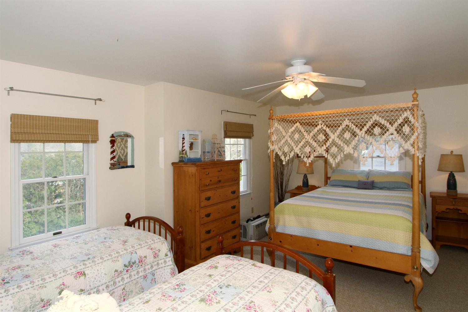 135 Shore Dr, Mashpee, MA 02649 photo 17