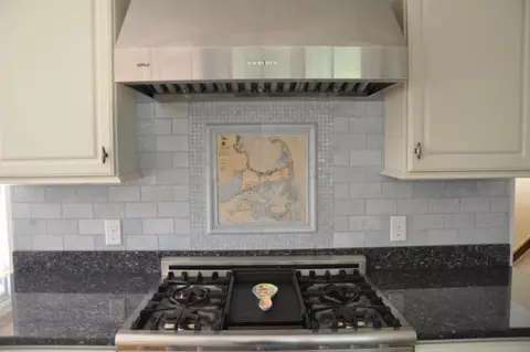 6 Forest Rd, Mashpee, MA 02649 photo 3