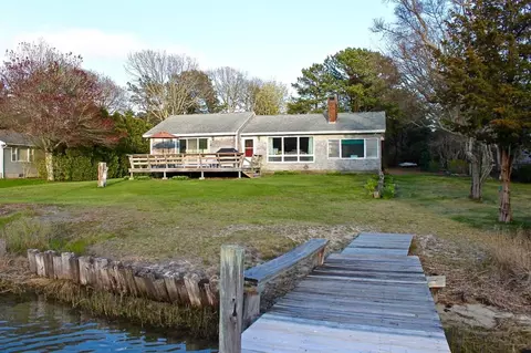 345 Monomoscoy Rd, Mashpee, MA 02649 photo 6