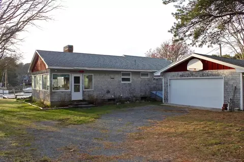 345 Monomoscoy Rd, Mashpee, MA 02649 photo 5
