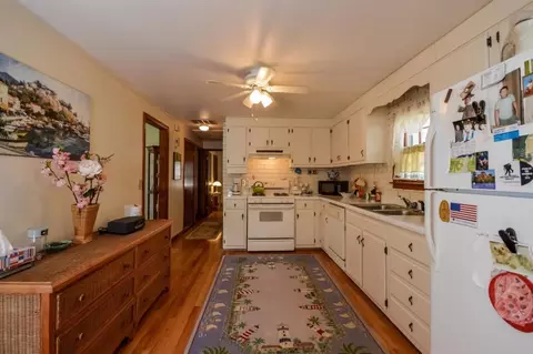 100 Mooring Dr, Cotuit, MA 02635 photo 14
