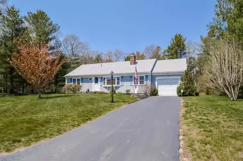 100 Mooring Dr, Cotuit, MA 02635 photo 4