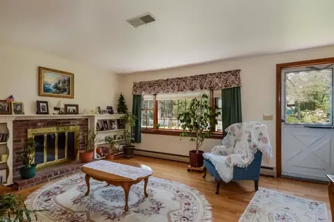 100 Mooring Dr, Cotuit, MA 02635 photo 6