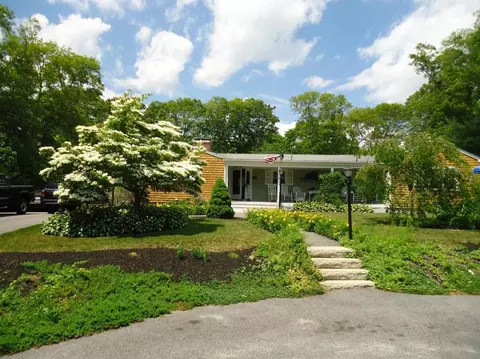9 Enterprise Rd, Pocasset, MA 02559 photo 1