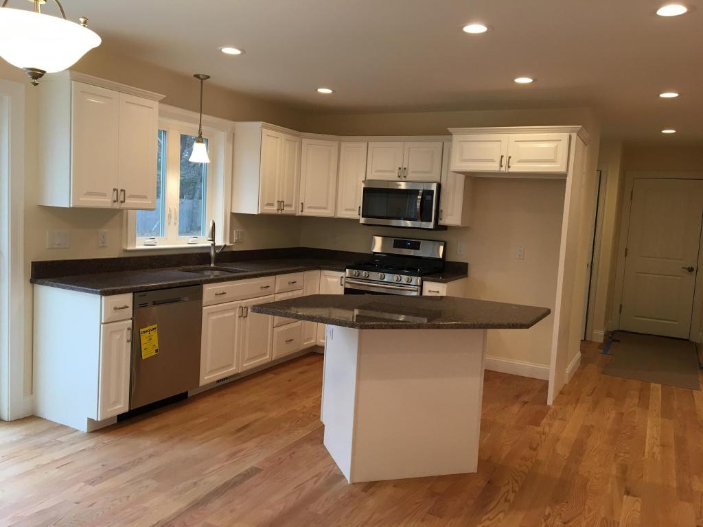 31 Rainbow Ln, Mashpee, MA 02649 photo 3
