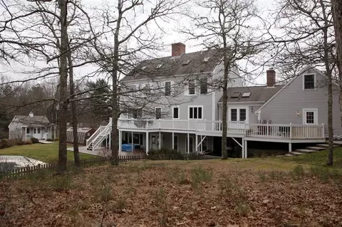 46 Cedar Tree Neck Rd, Marstons Mills, MA 02648 photo 5