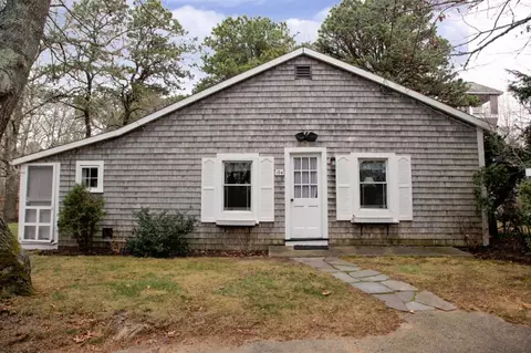 194 Washington Ave, Osterville, MA 02655 photo 1