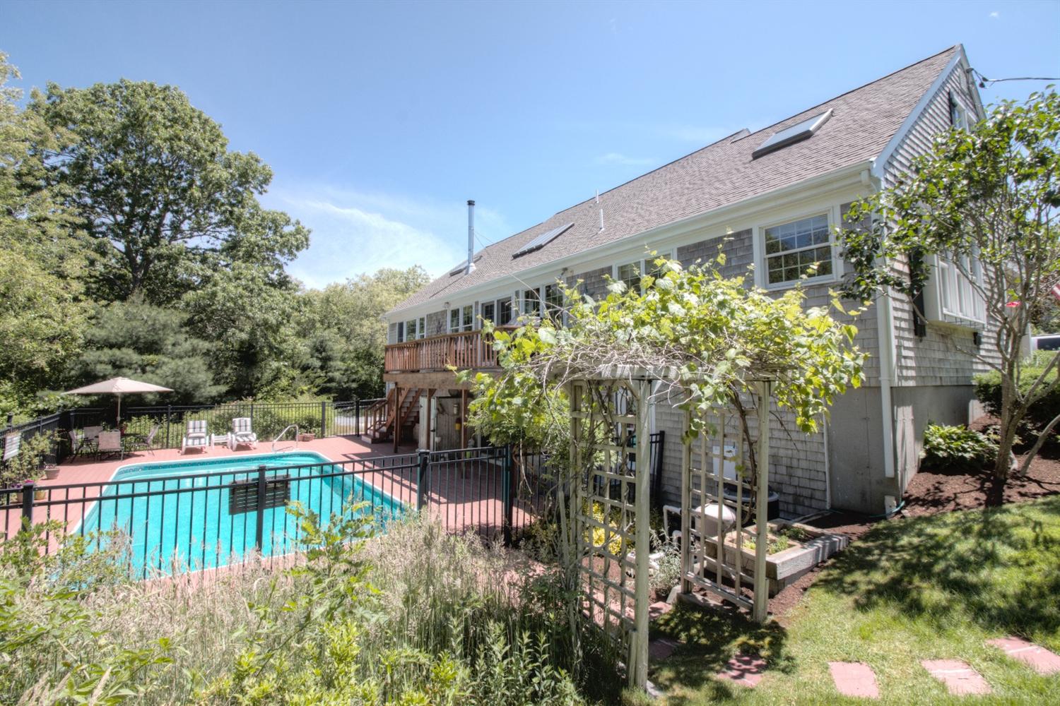 15 S Sander Ln, Eastham, MA 02642 photo 6