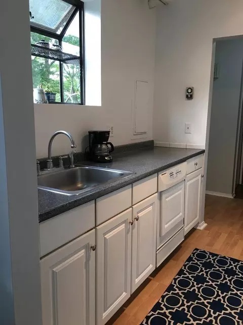 1 Roundhouse Rd, Monument Beach, MA 02553 photo 5