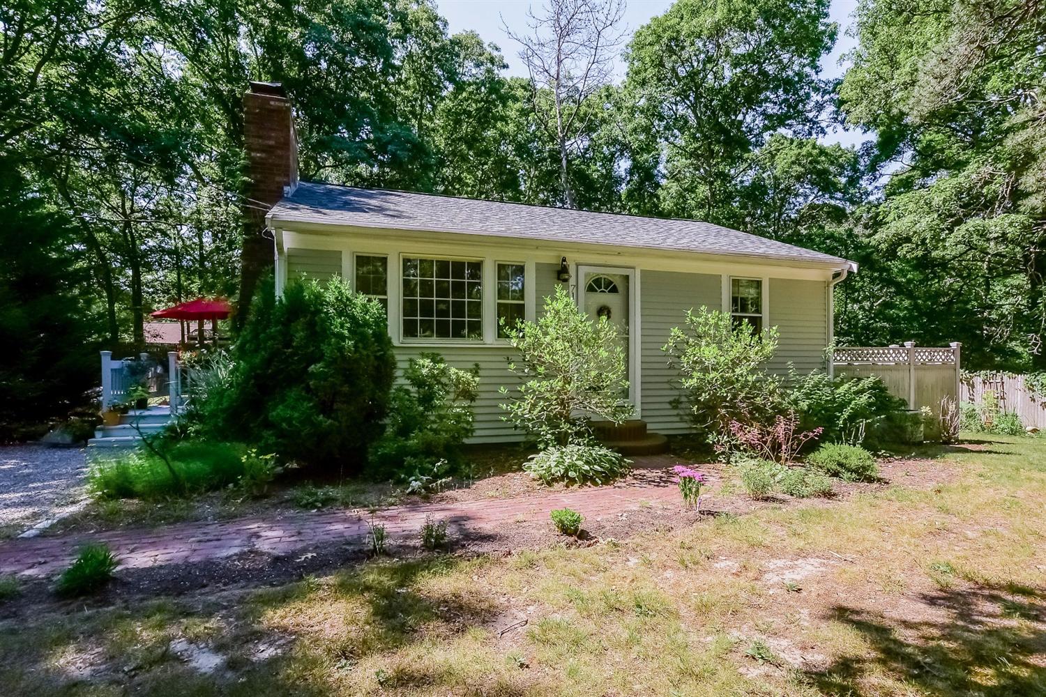 71 Wakeby Rd, Marstons Mills, MA 02648 photo 1