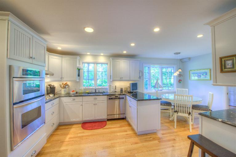 240 Marstons Ln, Cummaquid, MA 02637 photo 8