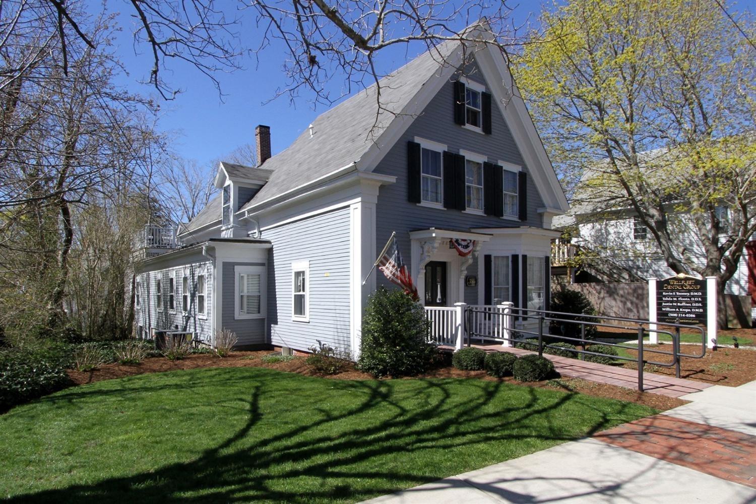 355 Main St, Wellfleet, MA 02667 photo 4