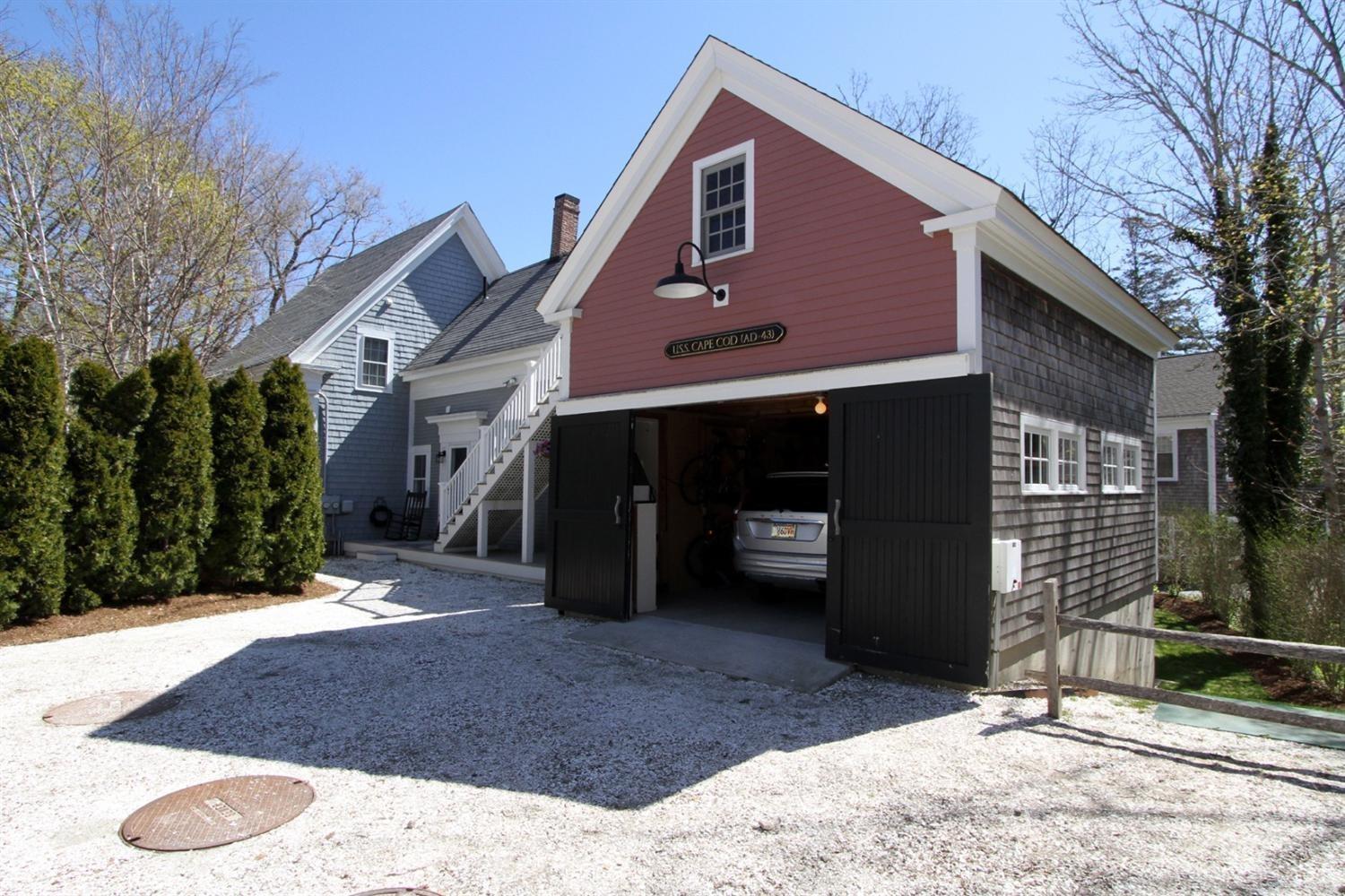 355 Main St, Wellfleet, MA 02667 photo 2
