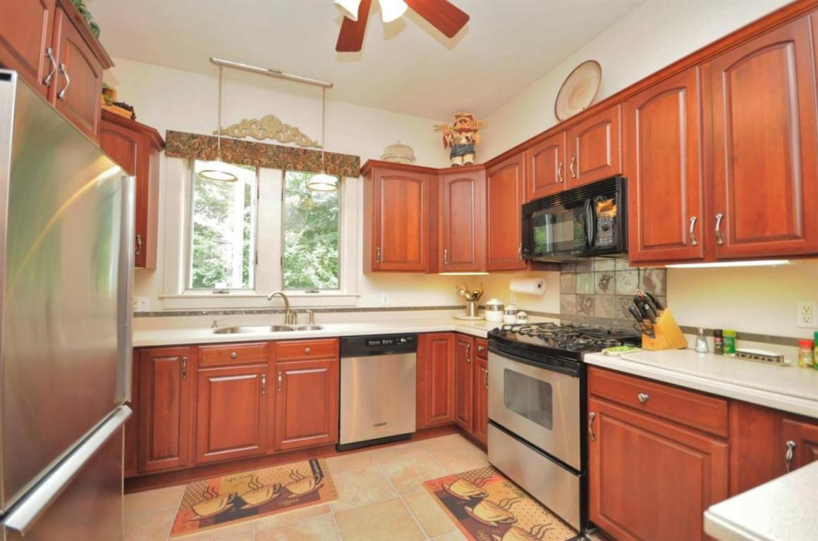 7 Squanto Rd, Sagamore Beach, MA 02562 photo 3