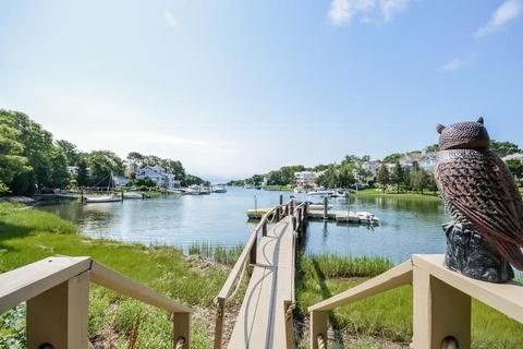 17 Compass Cir, Mashpee, MA 02649 photo 1