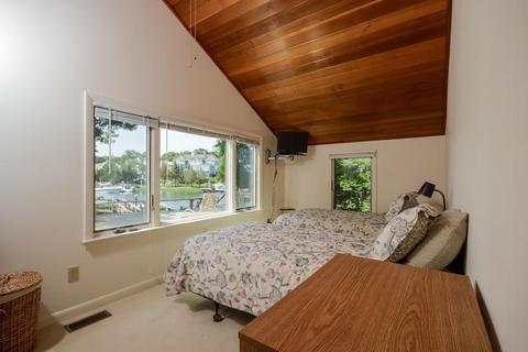 17 Compass Cir, Mashpee, MA 02649 photo 17