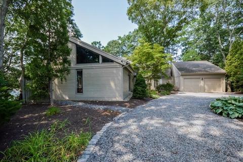 17 Compass Cir, Mashpee, MA 02649 photo 5