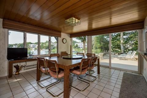 17 Compass Cir, Mashpee, MA 02649 photo 12
