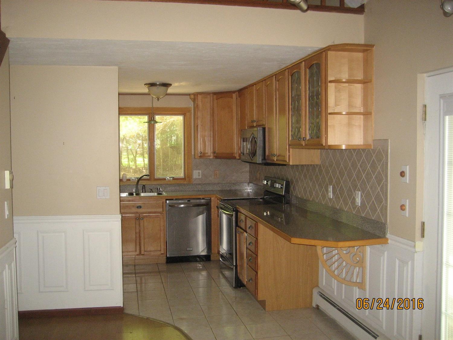 42 Deer Ridge Rd, Mashpee, MA 02649 photo 2