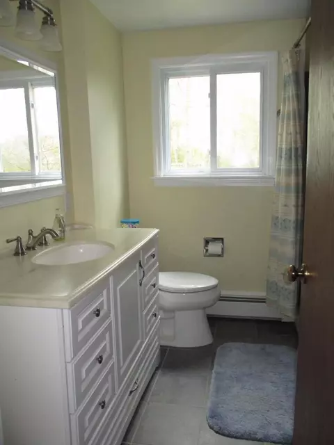 12 Howard Ave, Bourne, MA 02532 photo 10