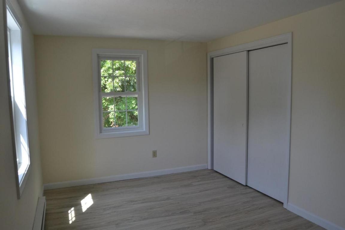 398 W Main St #5D, Hyannis, MA 02601 photo 5