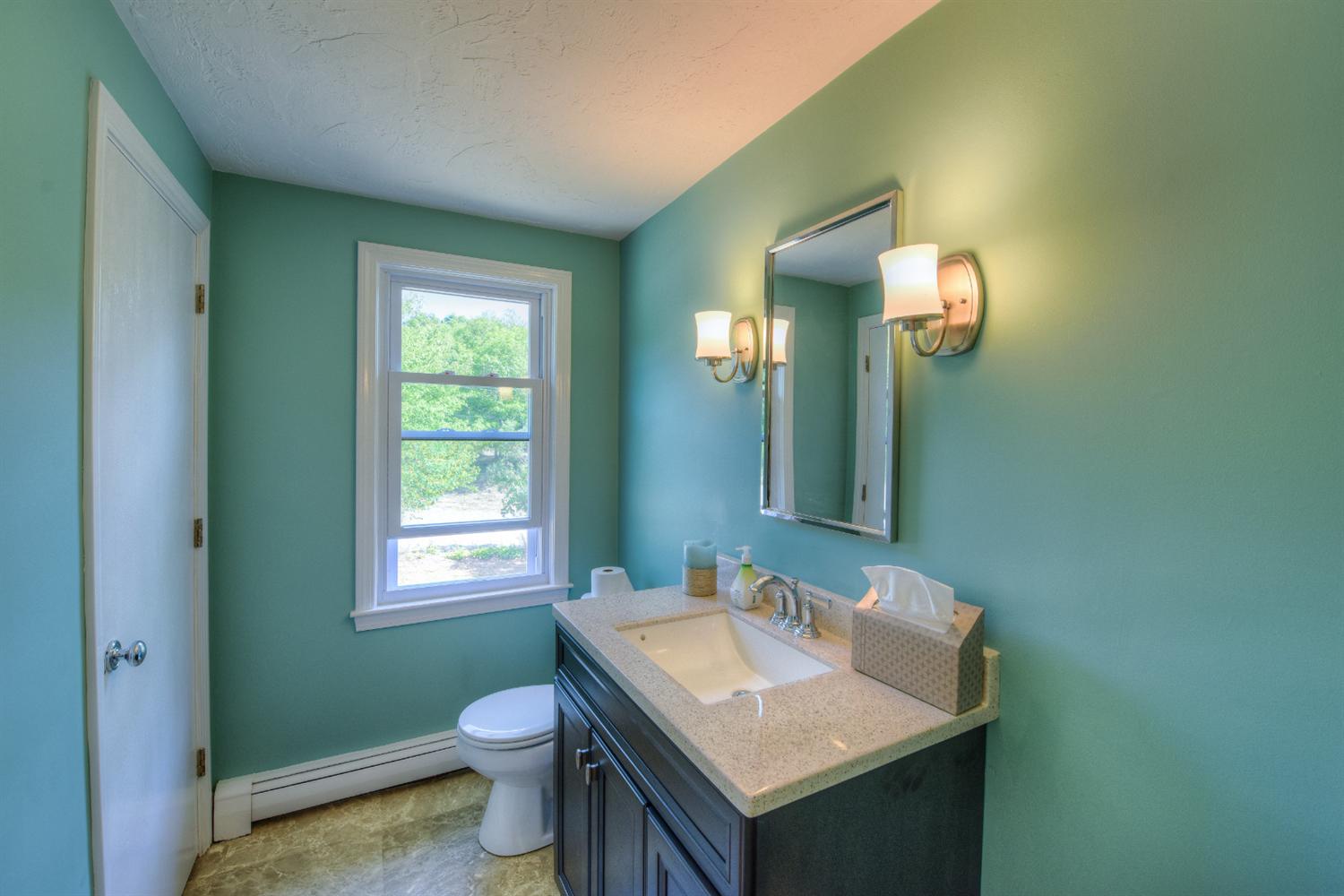 19 Colony Ave, Bourne, MA 02532 photo 6