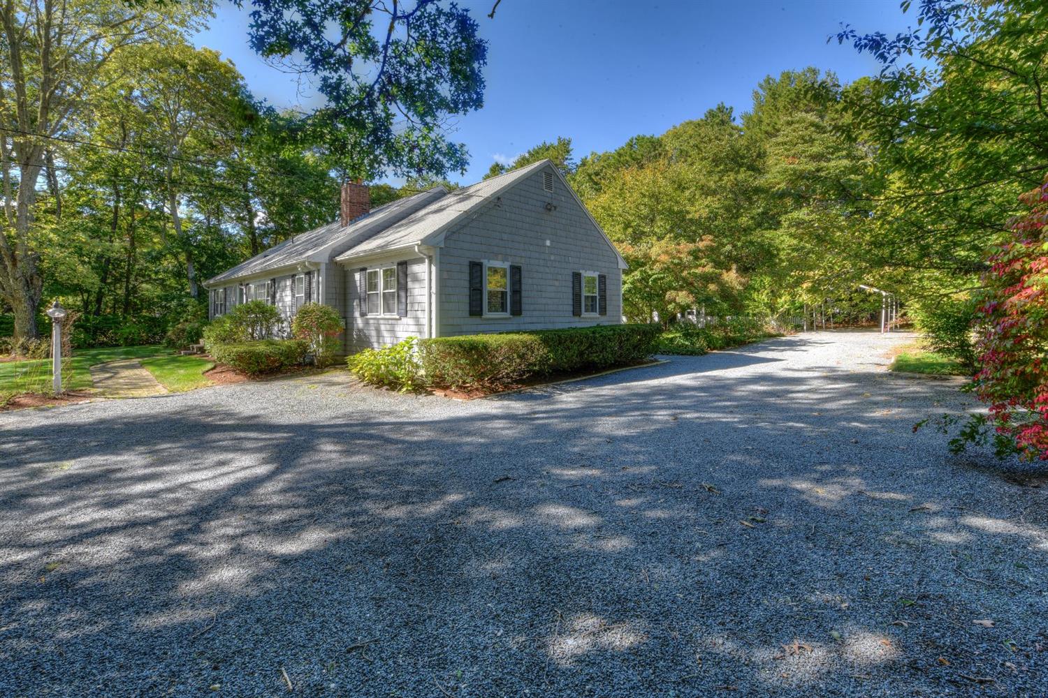 288 Mariner Cir, Cotuit, MA 02635 photo 19