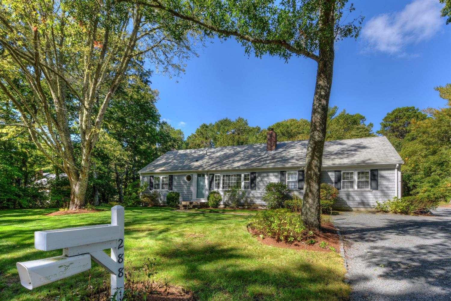 288 Mariner Cir, Cotuit, MA 02635 photo 3