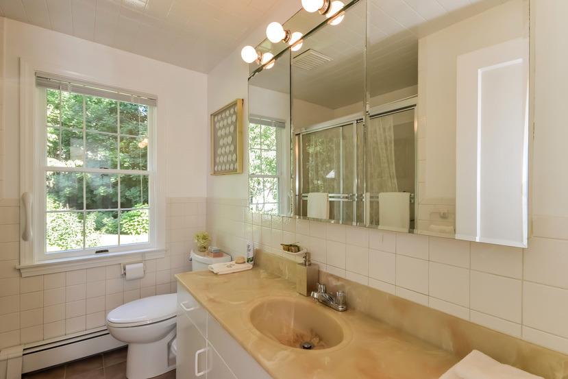 9 Clark Rd, Sagamore Beach, MA 02562 photo 14